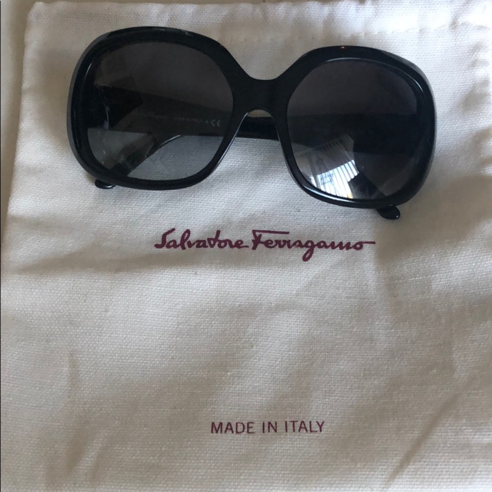 Salvatore Ferragamo Black Sunnies
